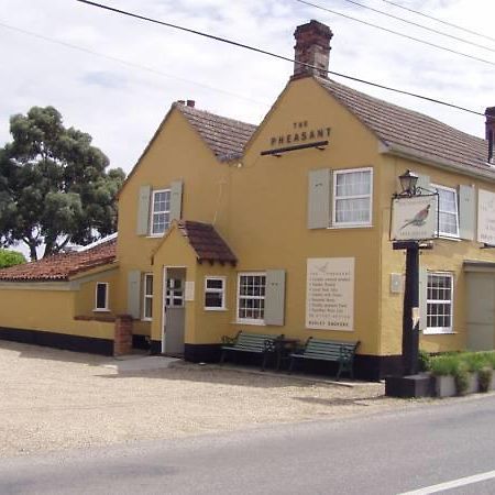 The Pheasant Pub With Rooms Gestingthorpe Bagian luar foto